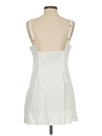 Urban Outfitters Casual Dress (view 2)