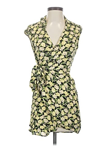 Urban Outfitters Casual Dress (view 1)