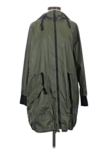 BB Dakota Raincoat (view 1)