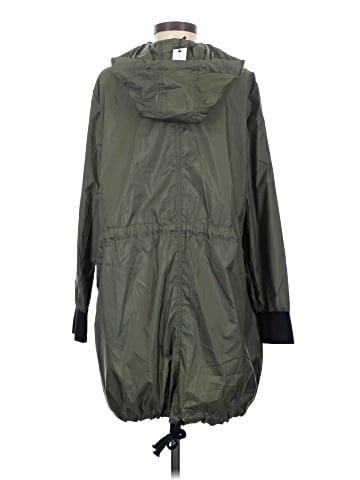 BB Dakota Raincoat (view 2)