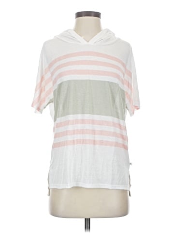 Victoria's Secret Short Sleeve T-Shirt (view 1)
