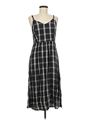 Old Navy Casual Dress (view 1)