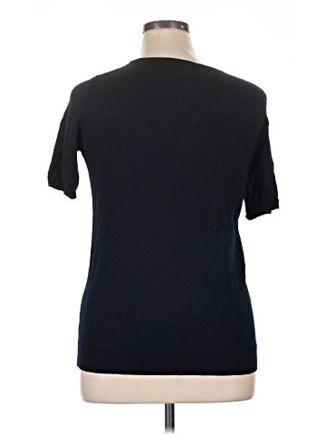 Uniqlo Short Sleeve T-Shirt (view 2)