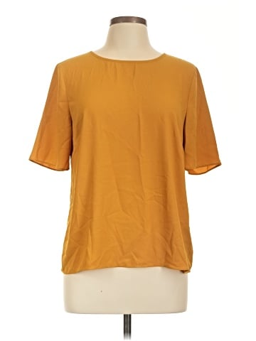 Lark & Ro Short Sleeve Top (view 1)