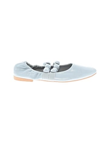 Unbranded Flats (view 1)