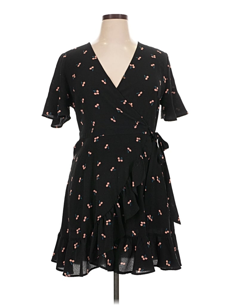 Pre-owned Xhilaration Casual Dress In Black
