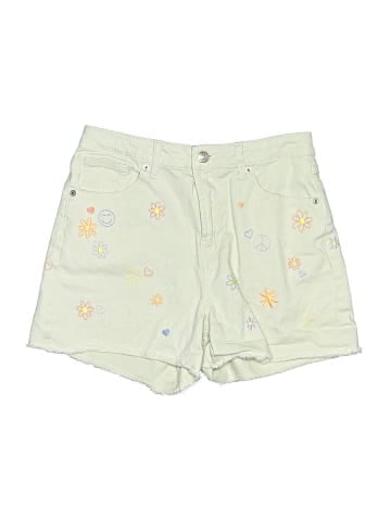 Gap Shorts (view 1)