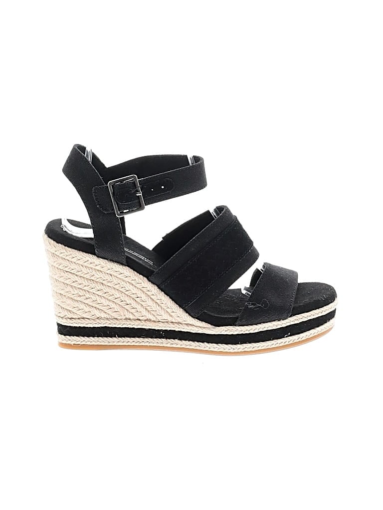 Pre-owned Toms Wedges In Black
