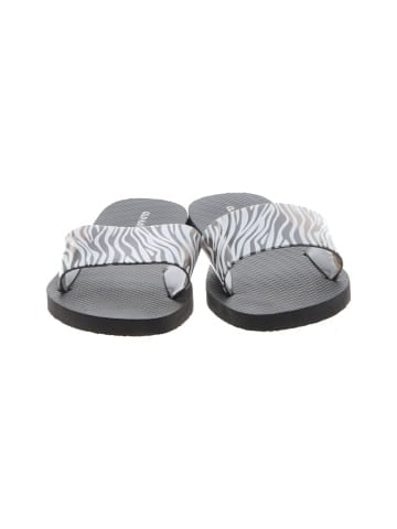 Old Navy Sandals (view 2)