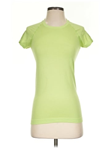 Lululemon Athletica Short Sleeve T-Shirt (view 1)