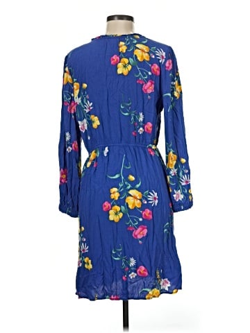 Old Navy Casual Dress (view 2)