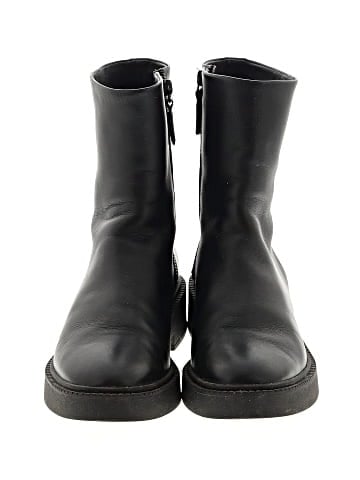 Vince. Ankle Boots (view 2)