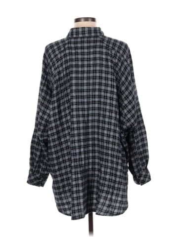 BDG Long Sleeve Button-Down Shirt (view 2)