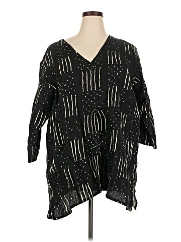 Liz and Jane 3/4 Sleeve Blouse (view 1)