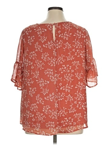 Ava & Viv Short Sleeve Blouse (view 2)