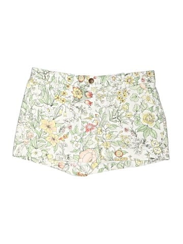 Gap Shorts (view 1)