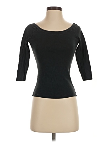 Brandy Melville 3/4 Sleeve T-Shirt (view 1)