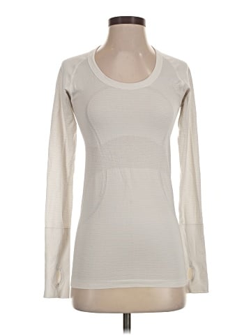 Lululemon Athletica Long Sleeve T-Shirt (view 1)