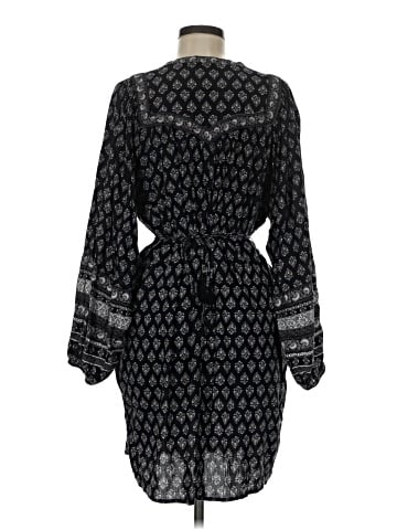 Old Navy Casual Dress (view 2)