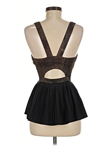 Lululemon Athletica Tank Top (view 2)