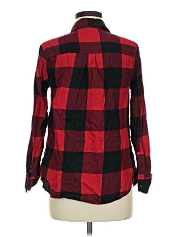 Old Navy - Maternity Long Sleeve Button-Down Shirt (view 2)