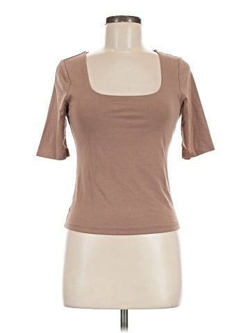 Old Navy Short Sleeve T-Shirt (view 1)