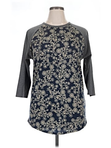 Lularoe 3/4 Sleeve T-Shirt (view 1)
