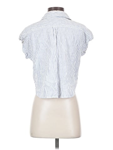 Gap Sleeveless Button-Down Shirt (view 2)