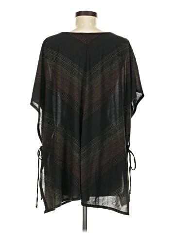 J Valdi Poncho (view 2)