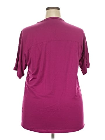 Lululemon Athletica Short Sleeve T-Shirt (view 2)