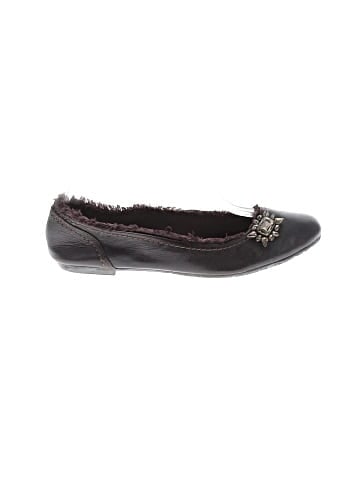 Simply Vera Vera Wang Flats (view 1)