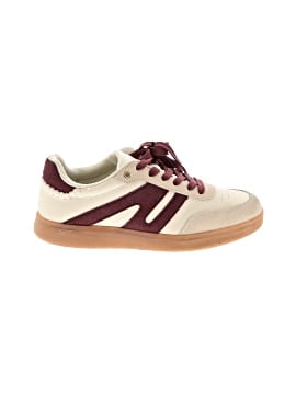 Lucky Step Sneakers
