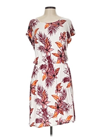 Apt. 9 Casual Dress (view 1)