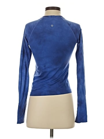 Lululemon Athletica Long Sleeve T-Shirt (view 2)