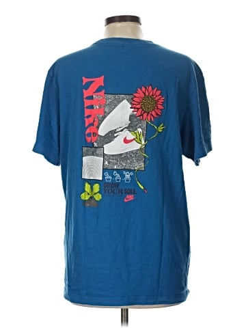 Nike Short Sleeve T-Shirt (view 2)
