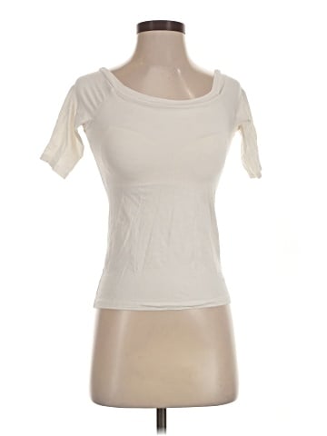 Uniqlo Short Sleeve T-Shirt (view 1)