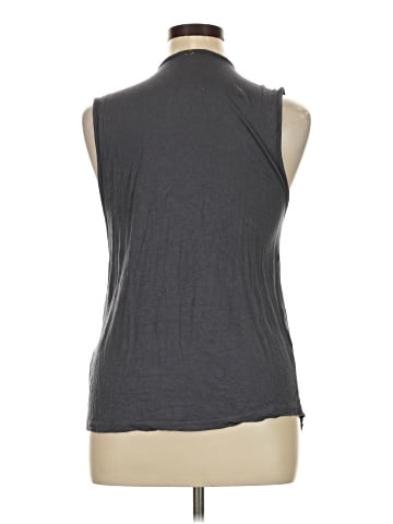 Cha Cha Vente Sleeveless Blouse (view 2)