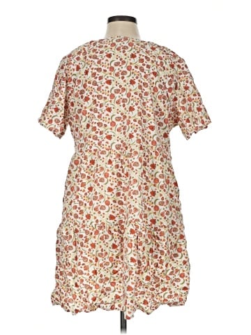 Old Navy Casual Dress (view 2)