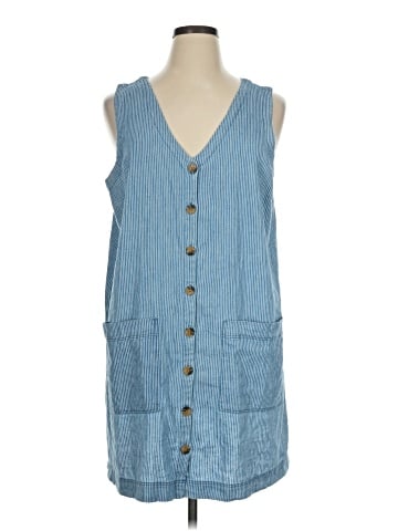 Old Navy Casual Dress (view 1)