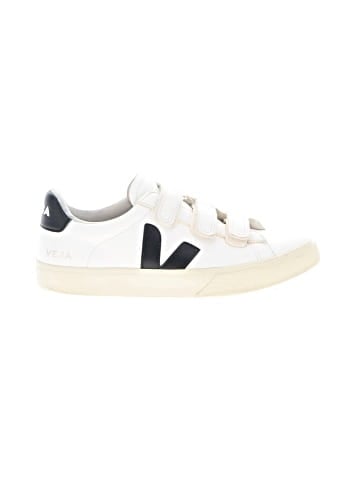 VEJA Sneakers (view 1)