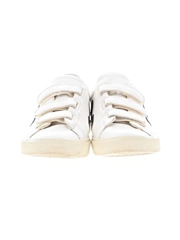 VEJA Sneakers (view 2)