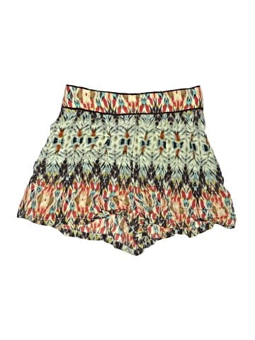 Aryn K. Shorts (view 1)
