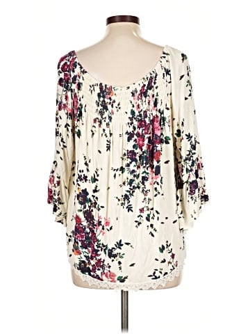 LUQ 3/4 Sleeve Blouse (view 2)
