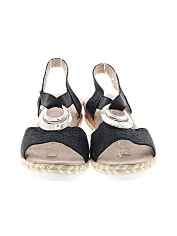 Unbranded Wedges (view 2)