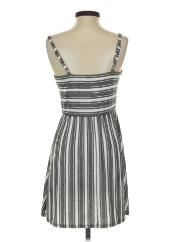 Universal Thread Casual Dress (view 2)