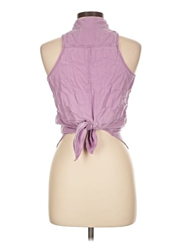 Mossimo Supply Co. Sleeveless Button-Down Shirt (view 2)