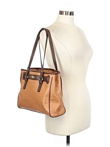 Bueno Shoulder Bag (view 2)
