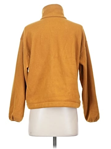Uniqlo Turtleneck Sweater (view 2)