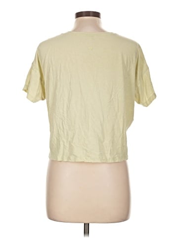 Lululemon Athletica Short Sleeve T-Shirt (view 2)