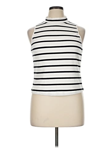 Old Navy Sleeveless T-Shirt (view 1)